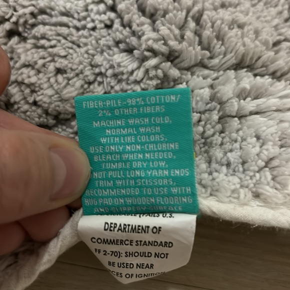 Pillowfort Unicorn bath mat white grey gold horn in euc like new have 4 total - Picture 5 of 8